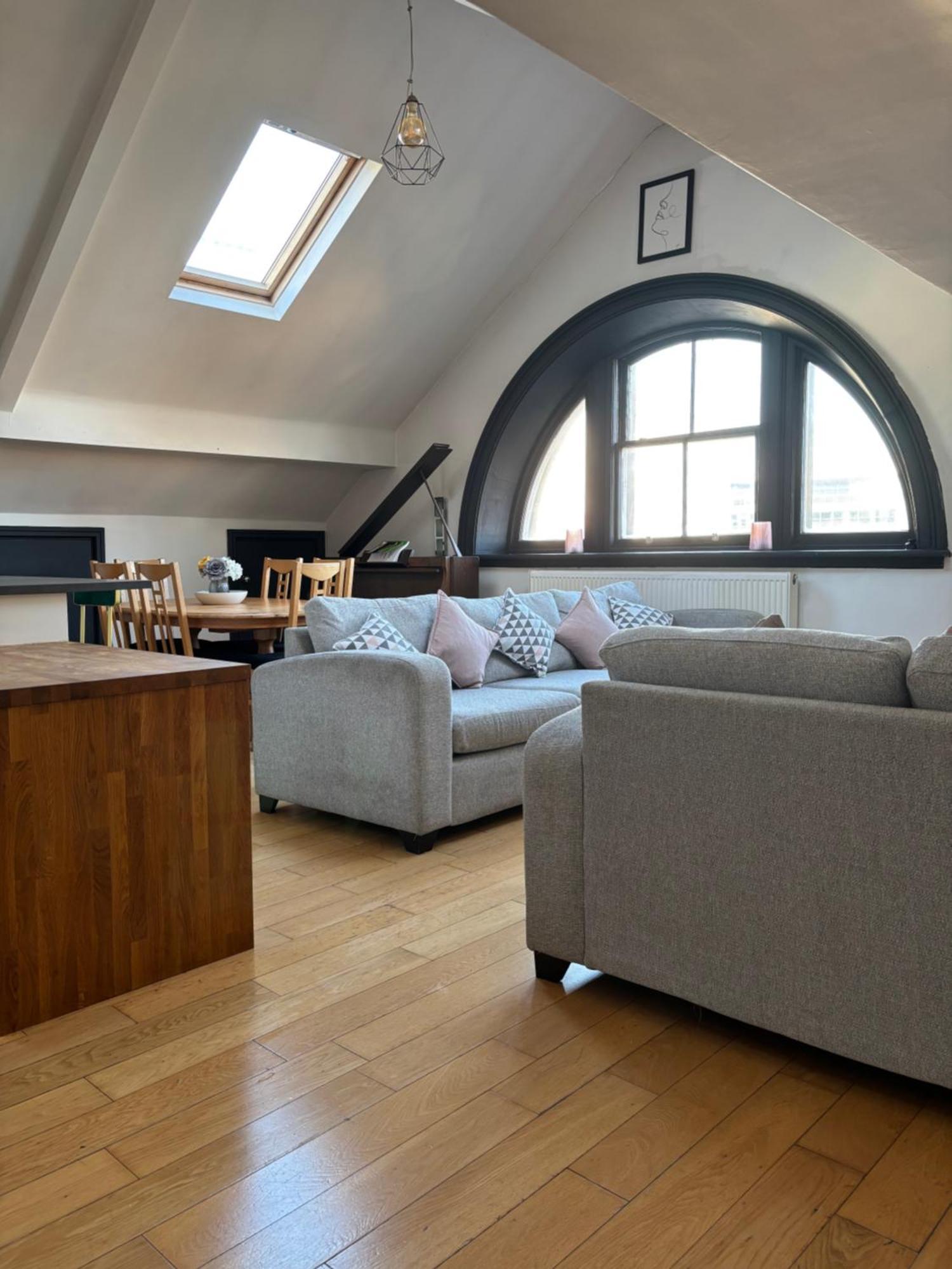 2 Bedroom City Centre Penthouse Loft Apartment Ліверпуль Екстер'єр фото